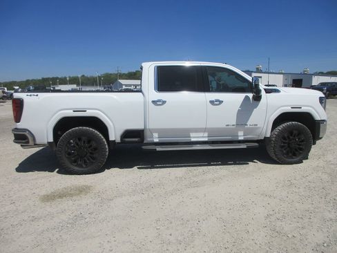 New 2026 GMC Sierra 2500 SLT w/ SLT Premium Package AWD/4WD image 3