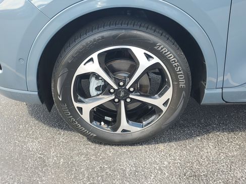 Certified 2023 Ford Escape ST-Line Elite w/ Premium Technology Package image 5