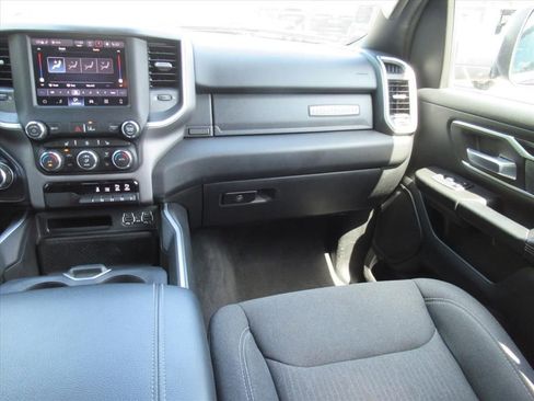 Used 2022 RAM 1500 Big Horn w/ Night Edition RWD image 14