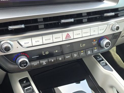 Used 2024 Kia Telluride S w/ S Sunroof Package image 33