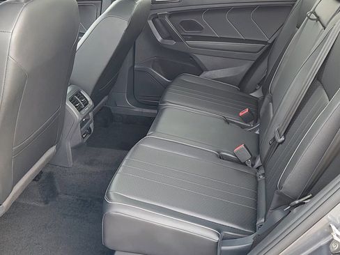 Used 2024 Volkswagen Tiguan SE R-Line image 14