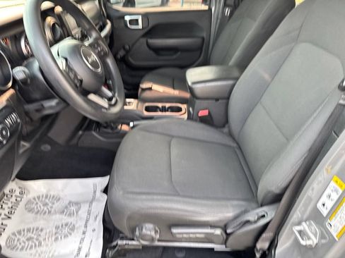 Used 2020 Jeep Wrangler Unlimited Sport AWD/4WD image 25