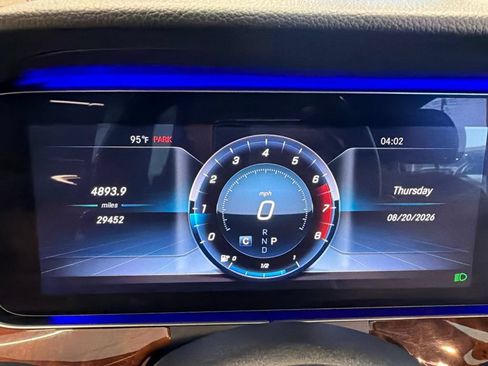 Used 2020 Mercedes-Benz E 350 Sedan image 33