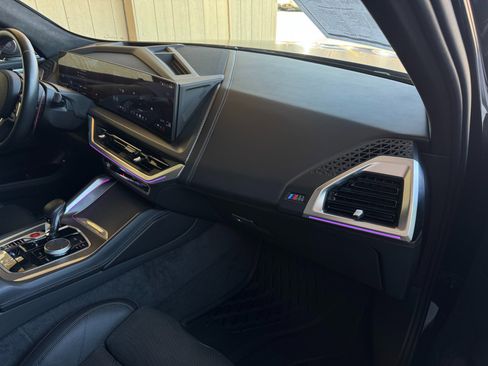 Used 2024 BMW XM image 26