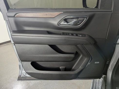 Used 2024 Chevrolet Tahoe High Country image 9