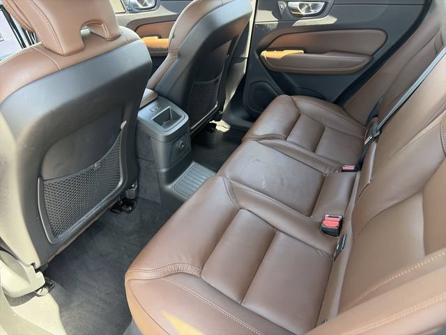 Certified 2025 Volvo XC60 T8 Ultra w/ Protection Package Premier AWD/4WD image 17