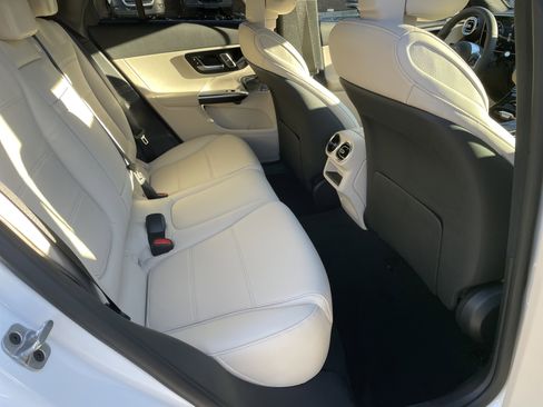 New 2026 Mercedes-Benz GLC 300 image 39