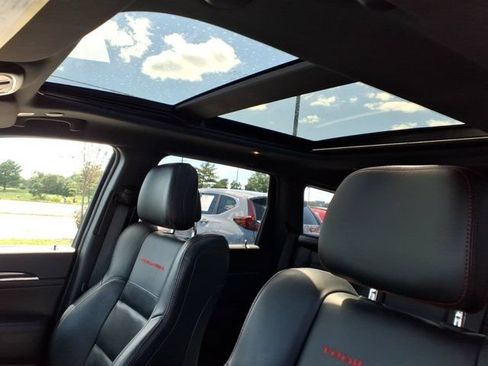 Used 2021 Jeep Grand Cherokee Trailhawk w/ Trailhawk Luxury Group AWD/4WD image 25