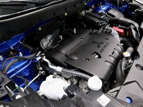 Used 2025 Mitsubishi Outlander Sport SE image 18