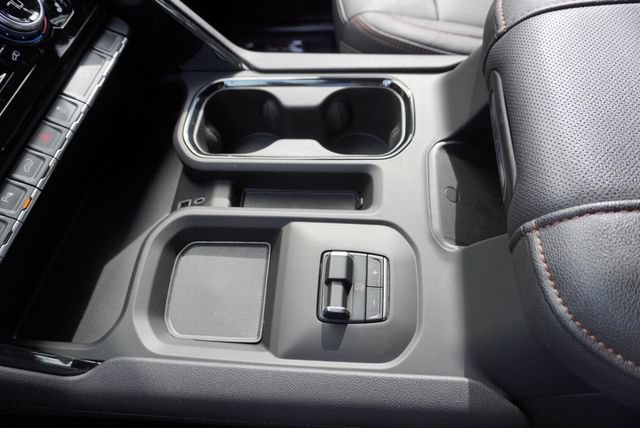 Used 2025 GMC Sierra 3500 AT4 w/ AT4 Premium Plus Package AWD/4WD image 43