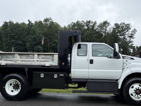 Used 2017 Ford F650 2WD SuperCab Super Duty image 4