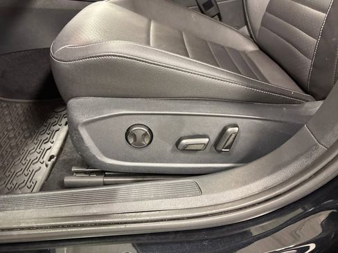 Used 2021 Volkswagen Jetta SE image 23