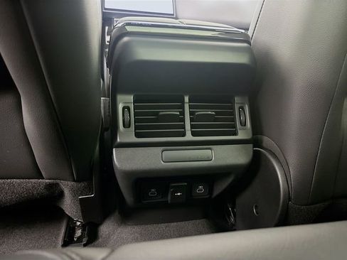 Used 2026 Land Rover Range Rover Evoque S image 26