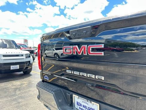 Used 2025 GMC Sierra 1500 SLT w/ SLT Premium Plus Package AWD/4WD image 9