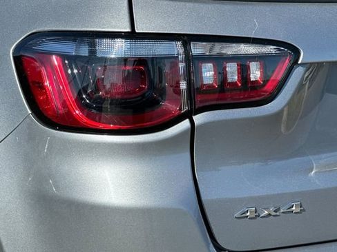 Certified 2024 Jeep Compass Limited image 25