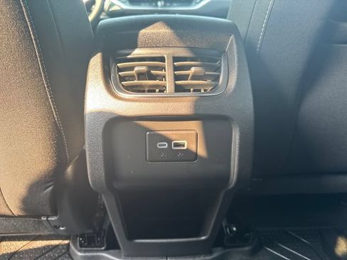 Used 2024 Chevrolet Blazer LT w/ Convenience Package FWD image 30