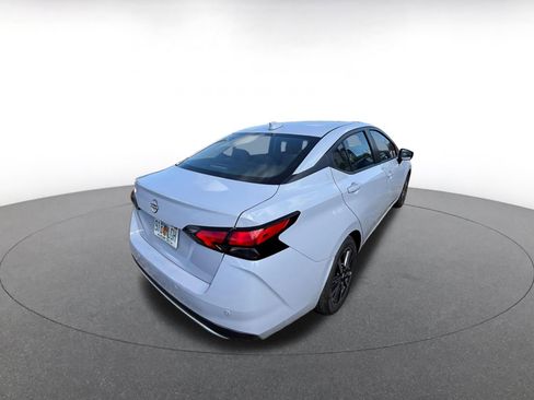 Used 2025 Nissan Versa SV image 8