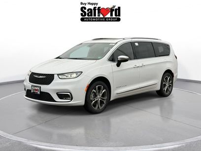 New 2026 Chrysler Pacifica Pinnacle