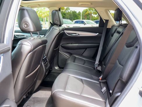 Used 2019 Cadillac XT5 Premium Luxury w/ Driver Assist Package FWD image 11