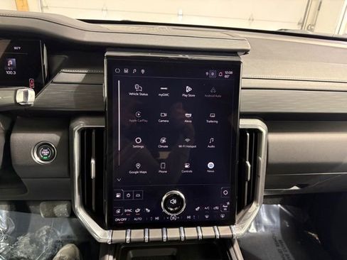 Certified 2025 GMC Acadia Elevation image 17