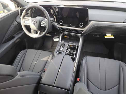 New 2026 Lexus TX 500h AWD image 24
