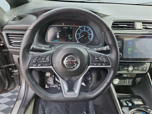 Used 2020 Nissan Leaf SV w/ Protection Package image 14