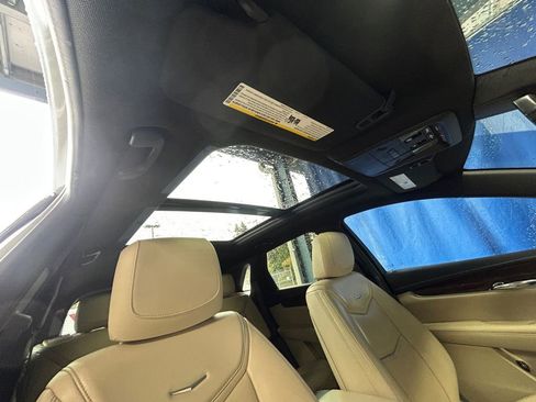 Used 2017 Cadillac XT5 Premium Luxury image 27