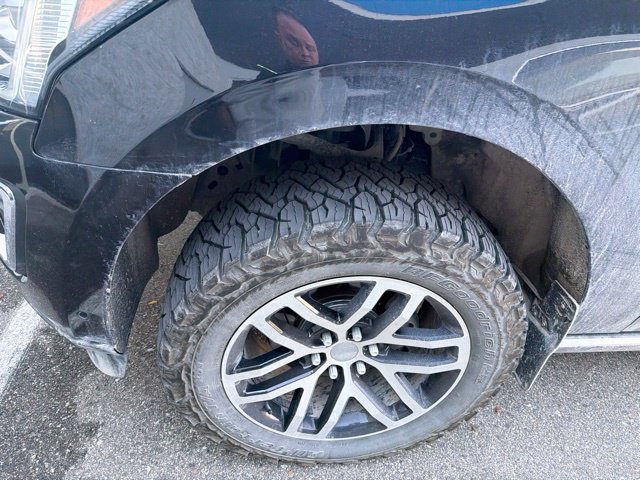 Used 2021 Ford Expedition Limited AWD/4WD image 2