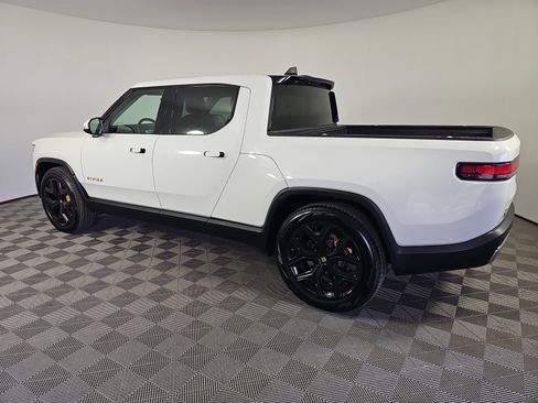 Used 2023 Rivian R1T Adventure image 3