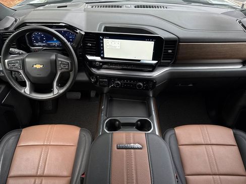 Certified 2024 Chevrolet Silverado 3500 High Country image 15