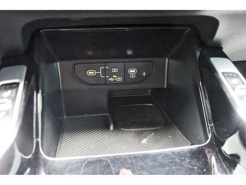Used 2024 Kia Sorento SX Prestige AWD/4WD image 30