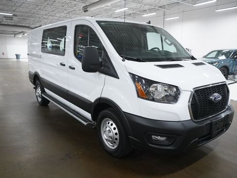 Used 2024 Ford Transit 250 Low Roof AWD w/ Exterior Upgrade Package image 13