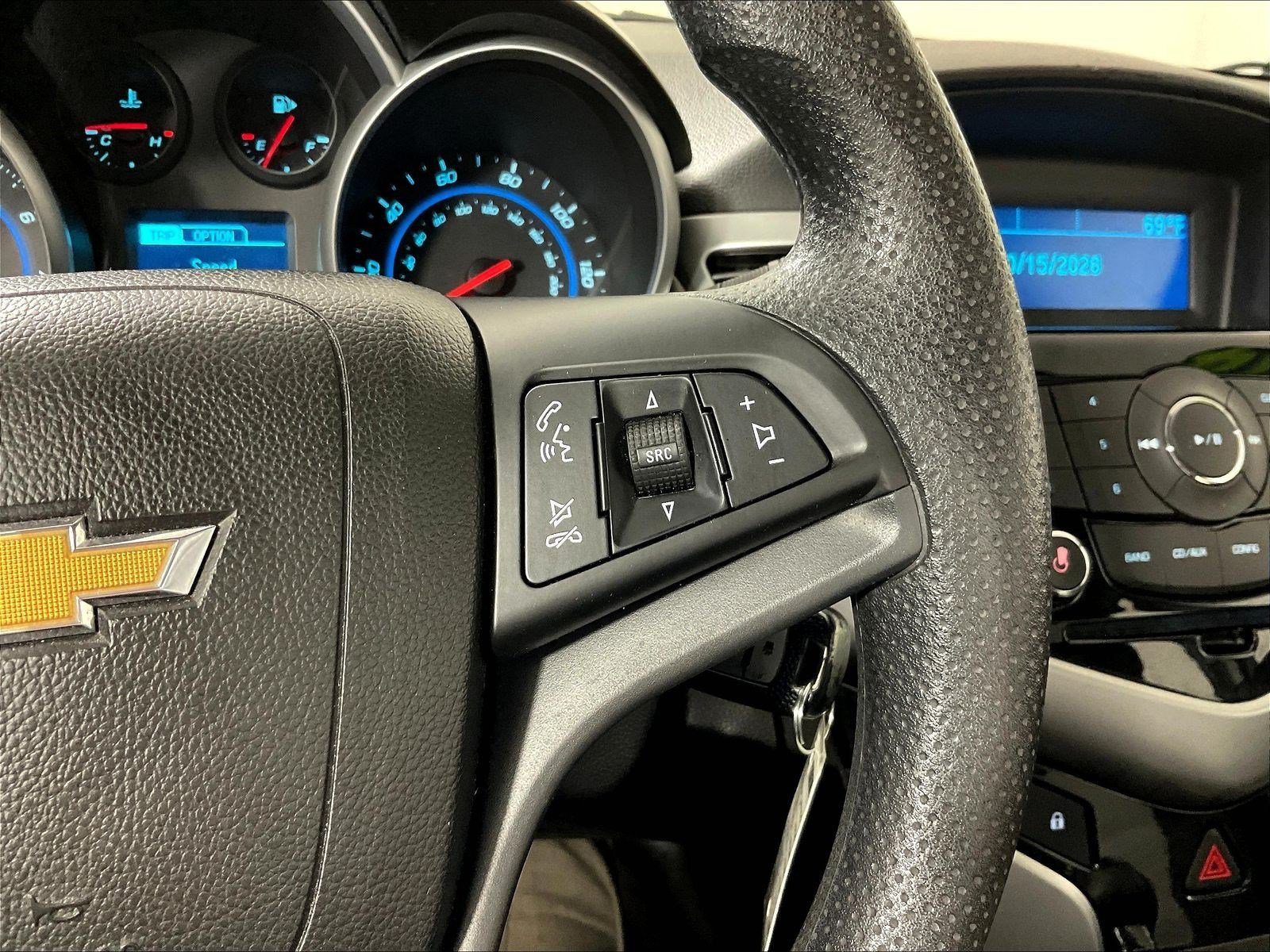 Used 2014 Chevrolet Cruze LS FWD image 12