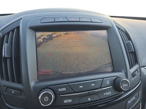 Used 2016 Buick Regal Premium FWD image 24