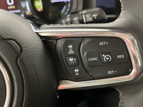 Used 2025 Jeep Wrangler Backcountry image 23