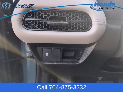 Used 2026 Honda HR-V LX image 25