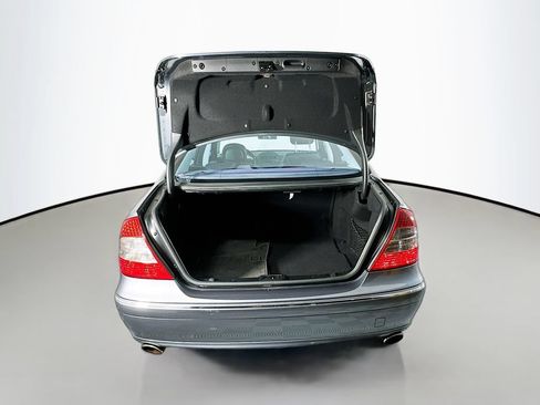 Used 2008 Mercedes-Benz E 350 4MATIC Sedan image 25