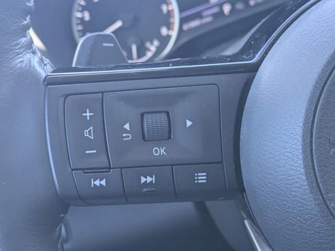 Used 2022 Nissan Pathfinder SL image 25