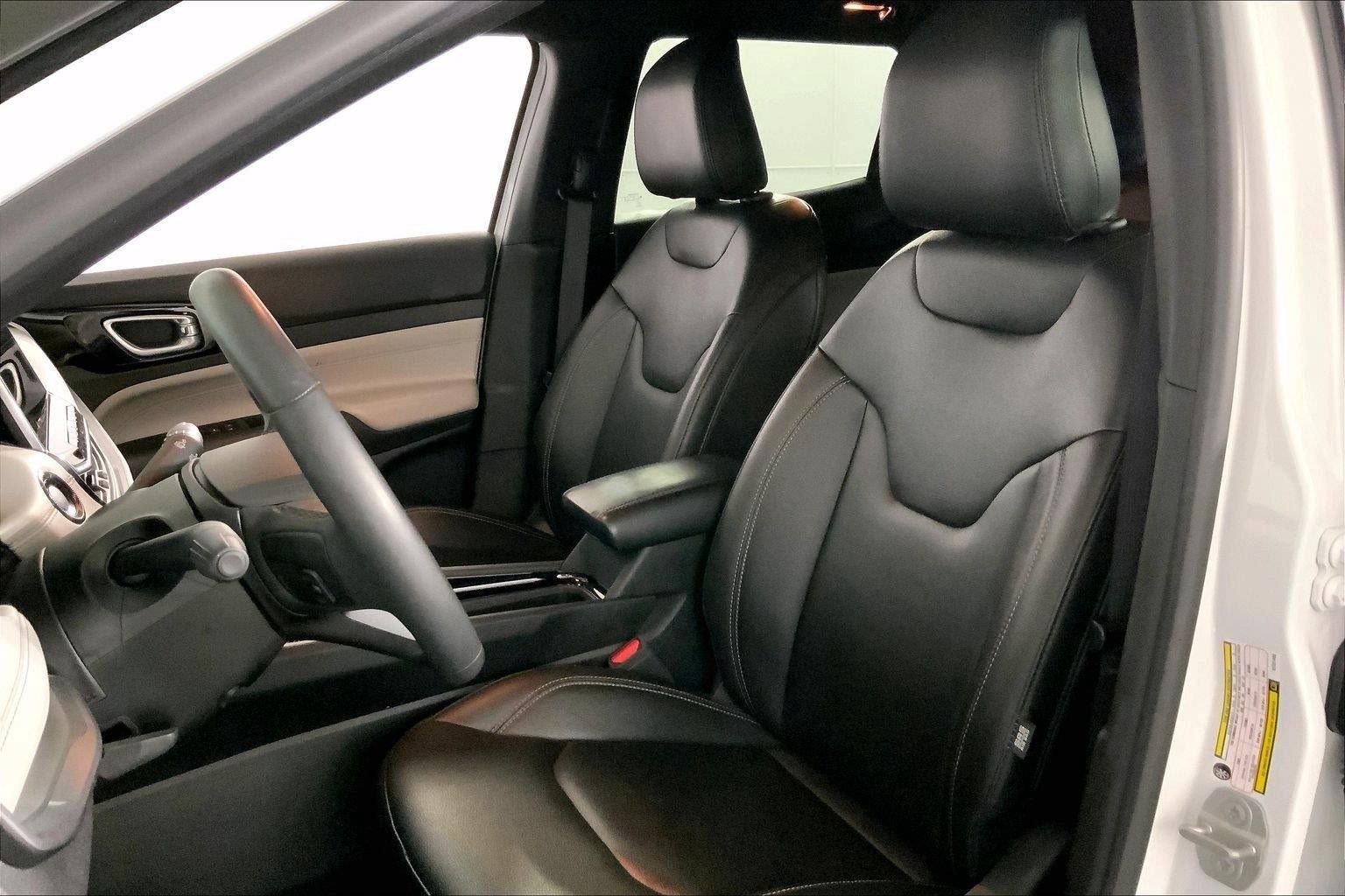 Used 2025 Jeep Compass Limited AWD/4WD image 22