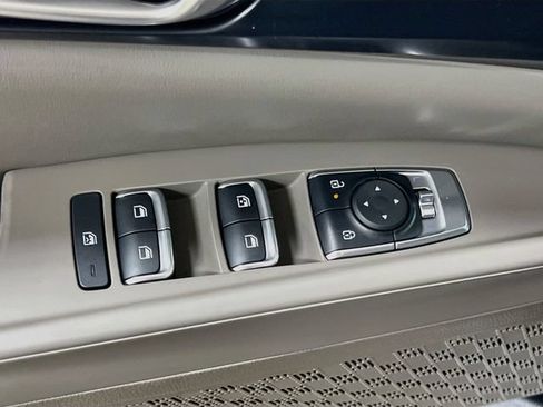 New 2027 Kia Carnival LX FWD image 18