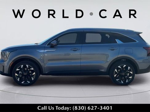 Used 2025 Kia Sorento EX image 5