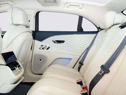 Used 2023 Bentley Flying Spur Azure AWD/4WD image 60