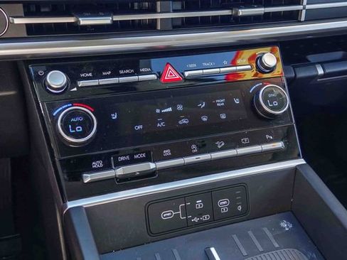 Certified 2025 Hyundai Santa Fe XRT image 22