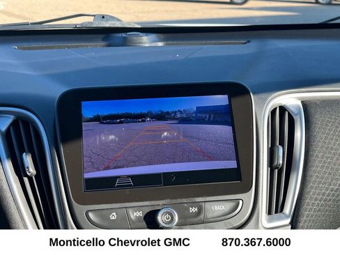 Used 2024 Chevrolet Malibu LS w/ Driver Confidence Package image 31