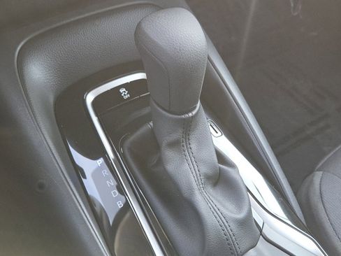 Used 2025 Toyota Corolla LE image 16