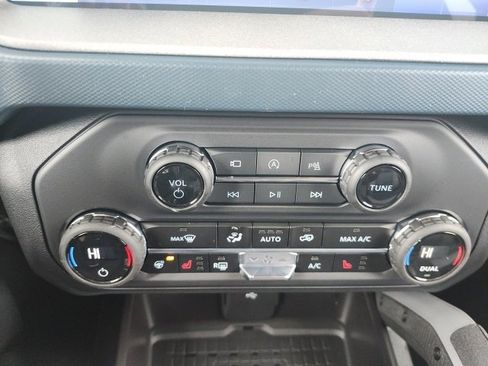 New 2024 Ford Bronco Outer Banks image 5