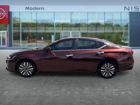 Certified 2023 Nissan Altima 2.5 SV image 8