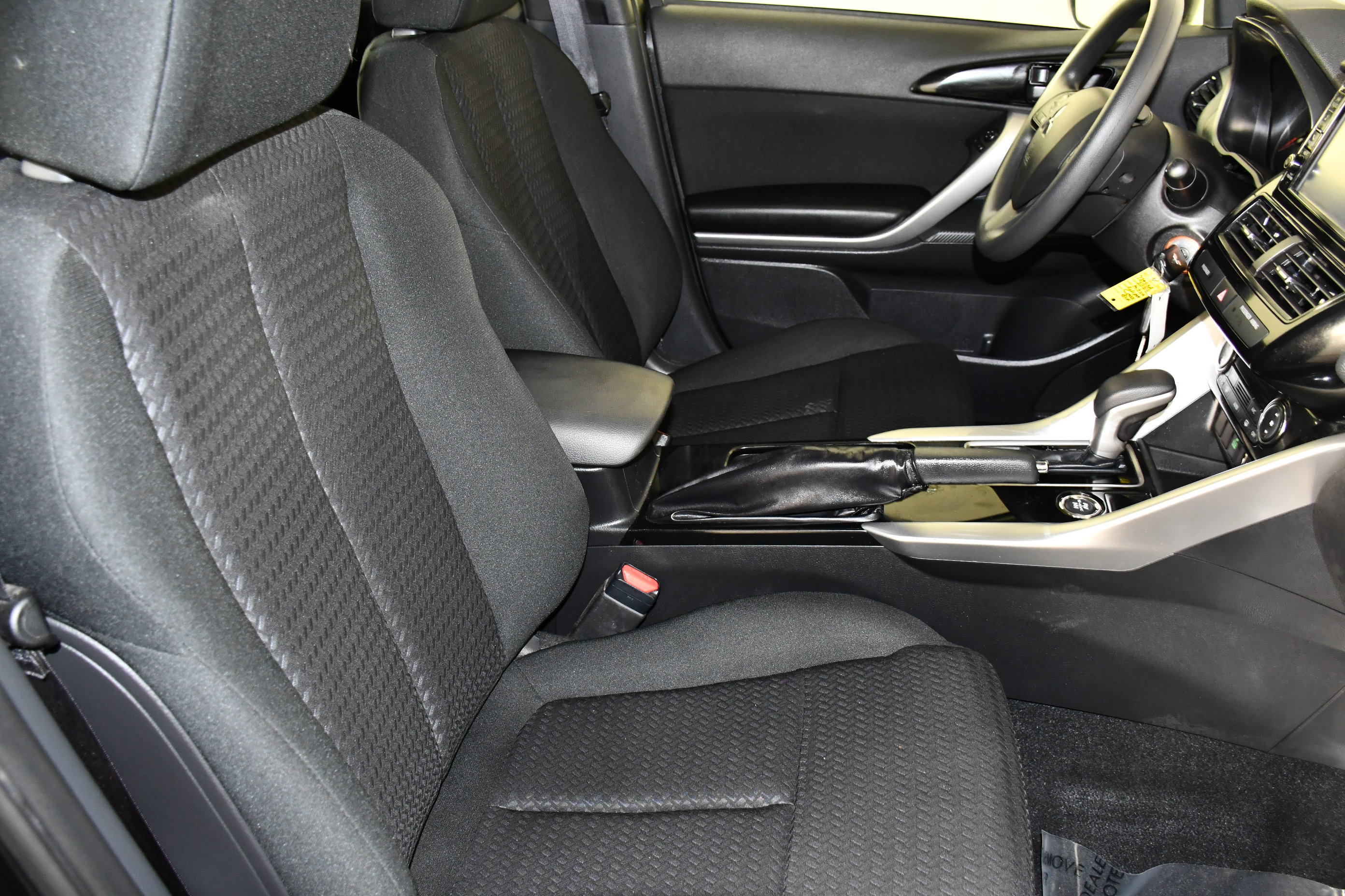 Used 2024 Mitsubishi Eclipse Cross ES AWD/4WD image 39