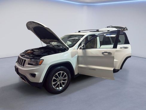 Used 2014 Jeep Grand Cherokee Limited w/ Luxury Group II AWD/4WD image 12