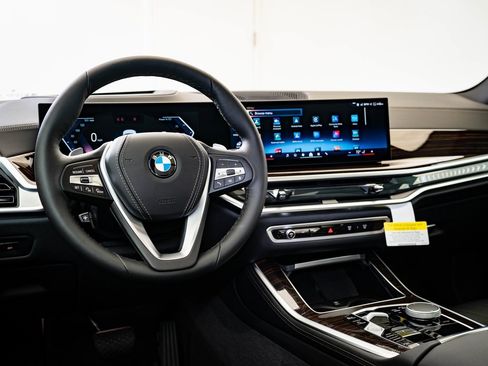 New 2026 BMW X5 xDrive40i image 4